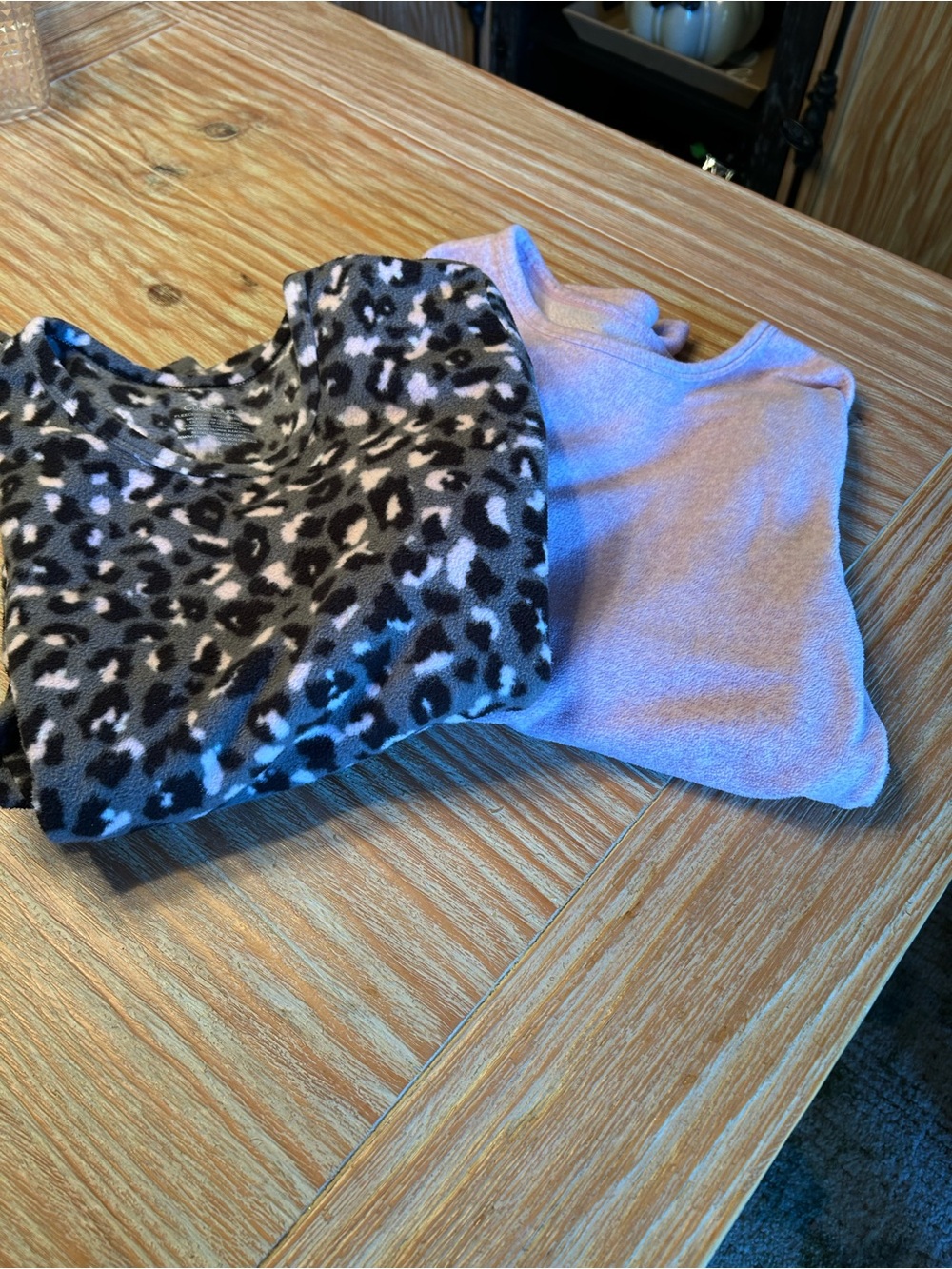 Cuddl Duds Black & White Leopard Print Pullover with Lavender Top